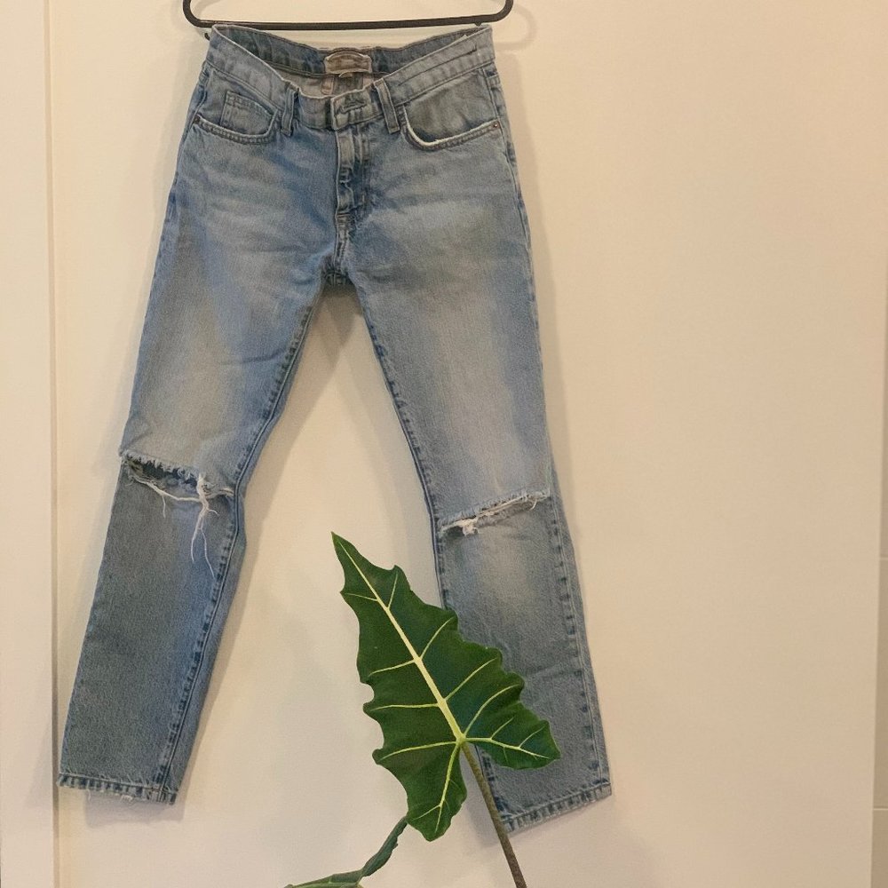 Current/Elliott chopped mid waist boyfriend jean